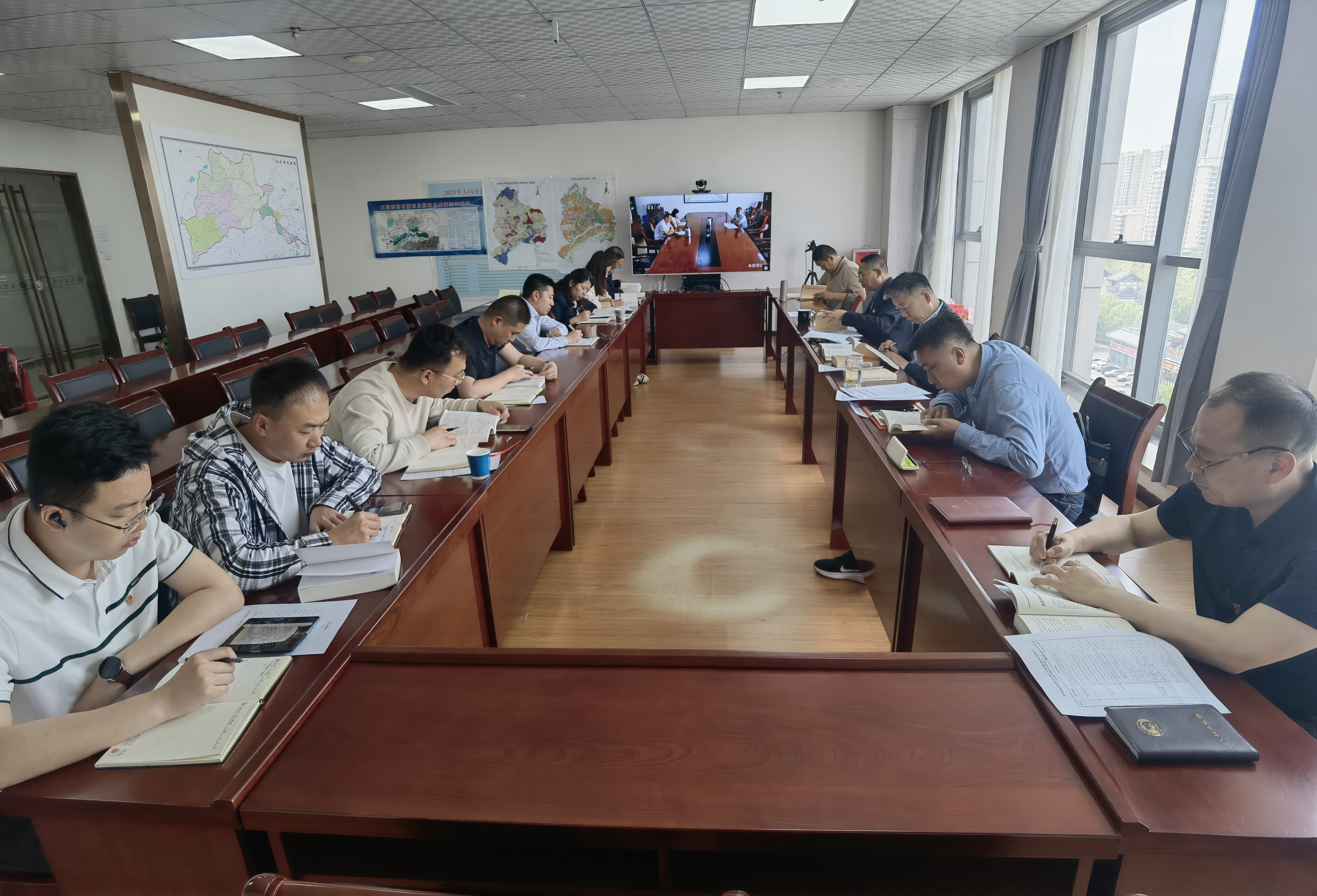 以實干擔當形成推動公司“兩個高質(zhì)量”發(fā)展的強大動力——公司各黨支部扎實開展學(xué)習(xí)貫徹習(xí)近平新時代中國特色社會主義思想主題教育 以實干擔當形成推動公司“兩個高質(zhì)量”發(fā)展的強大動力——公司各黨支部扎實開展學(xué)習(xí)貫徹習(xí)近平新時代中國特色社會主義思想主題教育