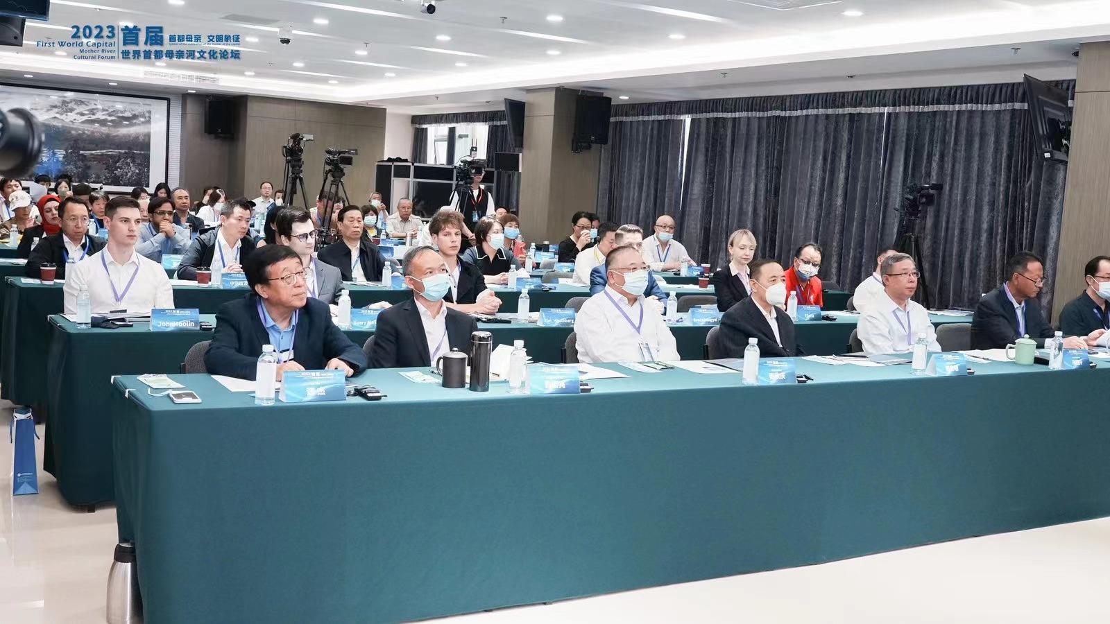 以高質(zhì)量發(fā)展實際成效交出主題教育“成績單” 以高質(zhì)量發(fā)展實際成效交出主題教育“成績單”