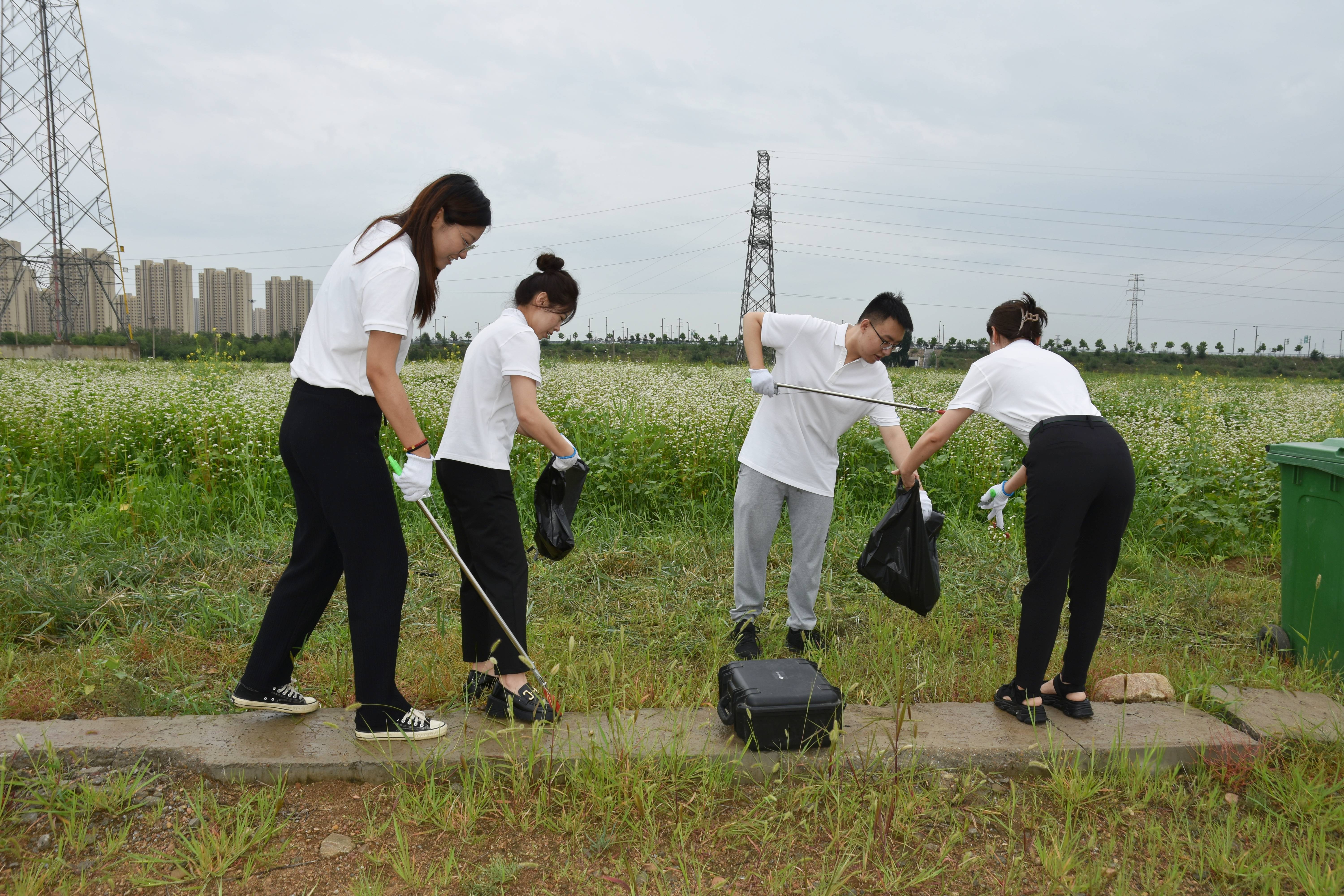 大同市第二屆“關(guān)愛河湖 保護(hù)母親河”巡河護(hù)河系列活動(dòng)啟動(dòng) 大同市第二屆“關(guān)愛河湖 保護(hù)母親河”巡河護(hù)河系列活動(dòng)啟動(dòng)