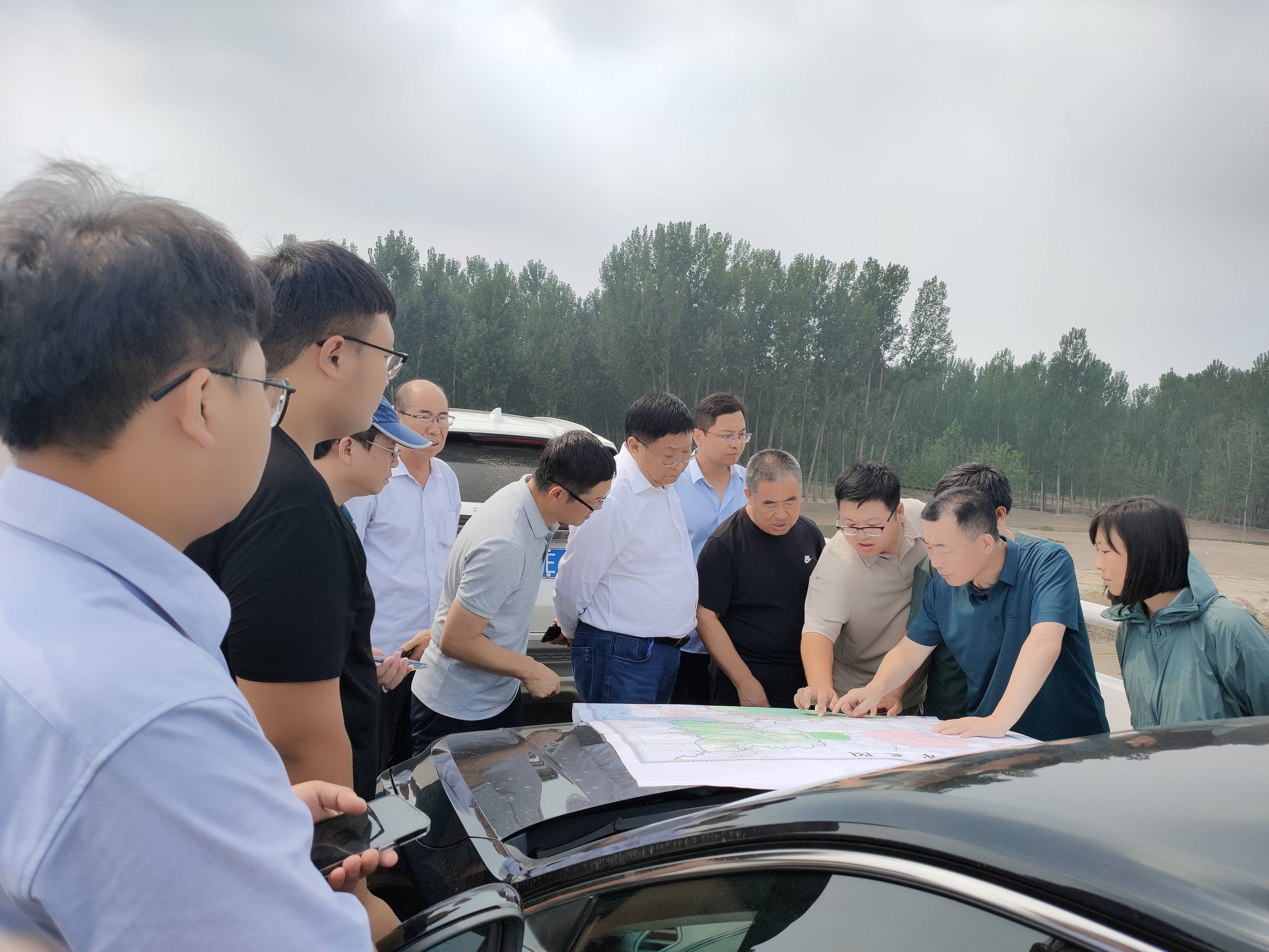 公司組織永定河廊坊段(含涿州)洪水復盤專家調(diào)研 公司組織永定河廊坊段(含涿州)洪水復盤專家調(diào)研
