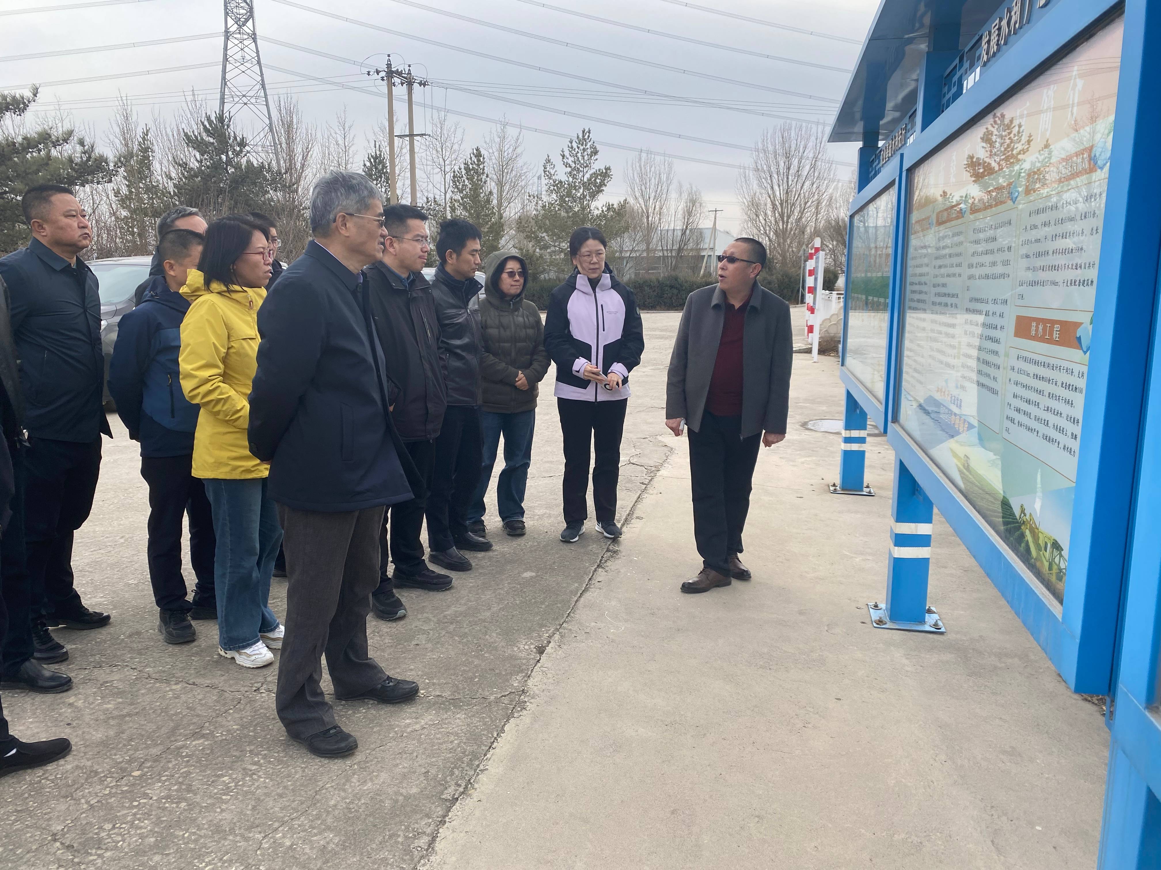 中國工程院院士康紹忠一行赴永定河上游開展農業(yè)節(jié)水評價調研 中國工程院院士康紹忠一行赴永定河上游開展農業(yè)節(jié)水評價調研