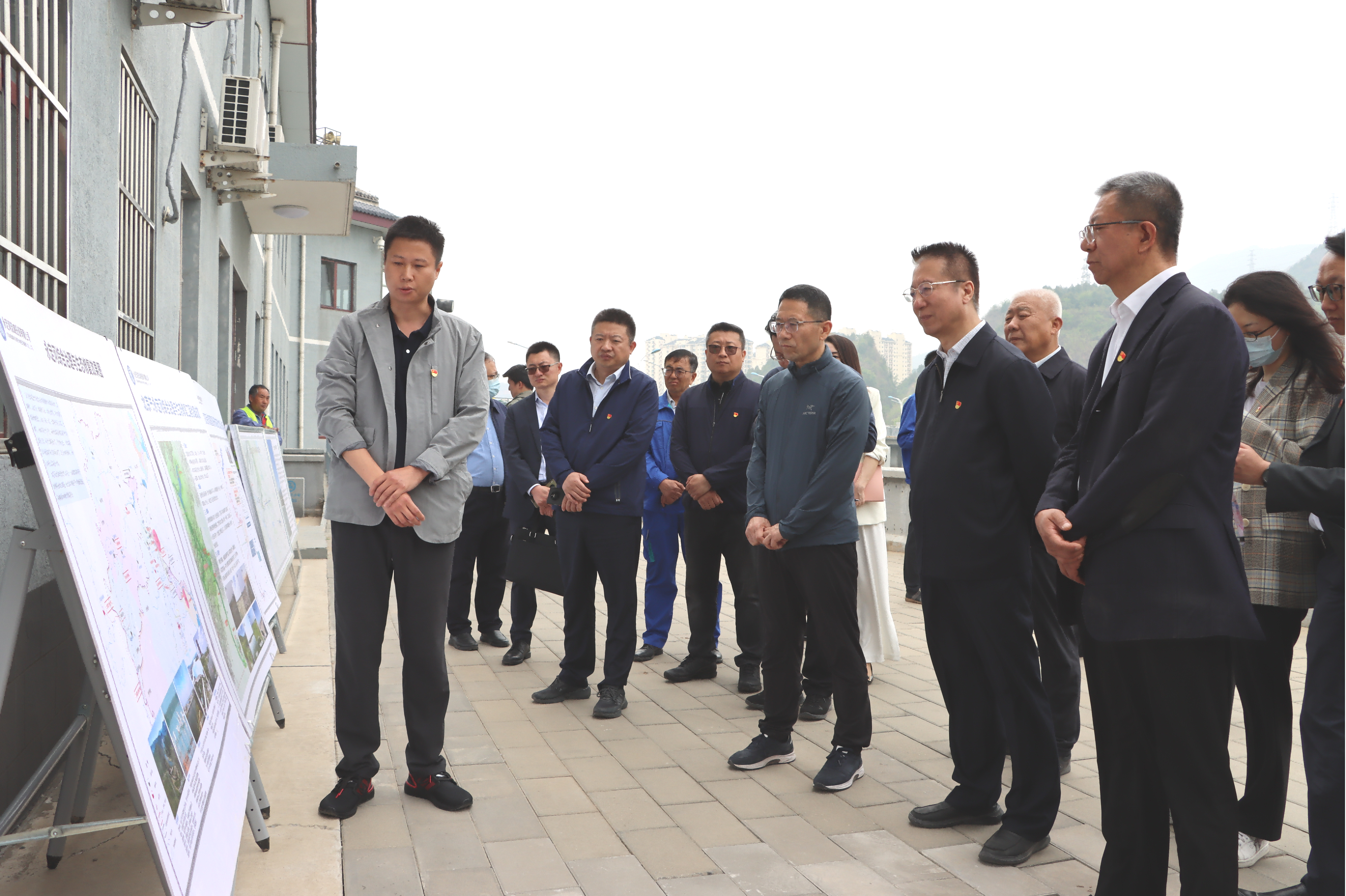 公司總部黨支部與國(guó)家開發(fā)銀行能源水利業(yè)務(wù)部黨支部聯(lián)合開展主題黨日活動(dòng) 公司總部黨支部與國(guó)家開發(fā)銀行能源水利業(yè)務(wù)部黨支部聯(lián)合開展主題黨日活動(dòng)