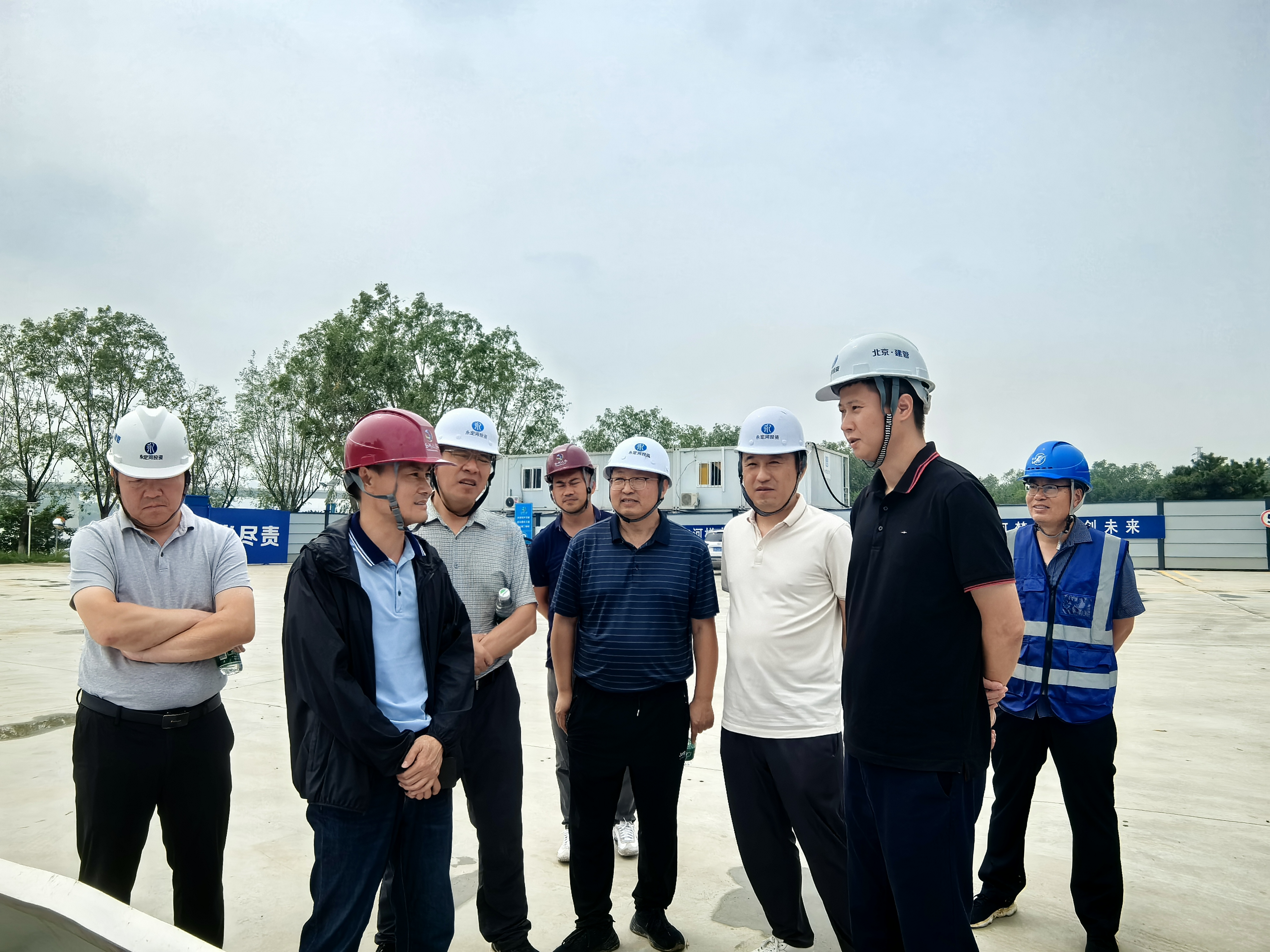 公司領導檢查永定河北京段建設工程防汛度汛工作 公司領導檢查永定河北京段建設工程防汛度汛工作